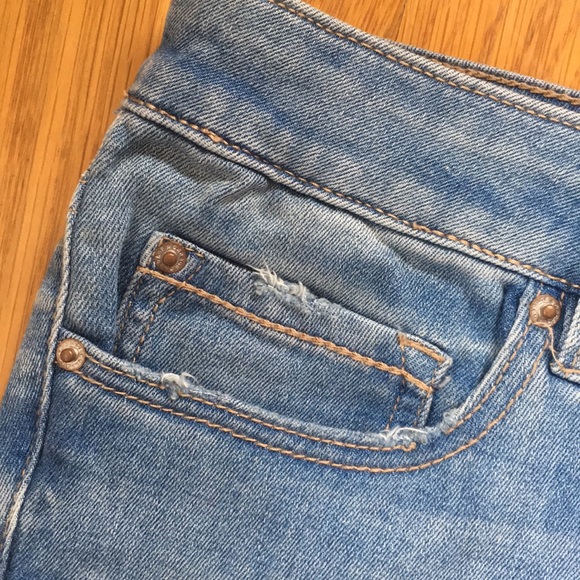 Ripped Skinny Jeans - Picture 2 of 8